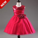 Beautiful and Popular Women's Clothes Model
