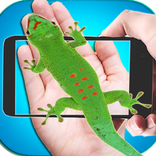 Lizard On The Hand Mega Joke